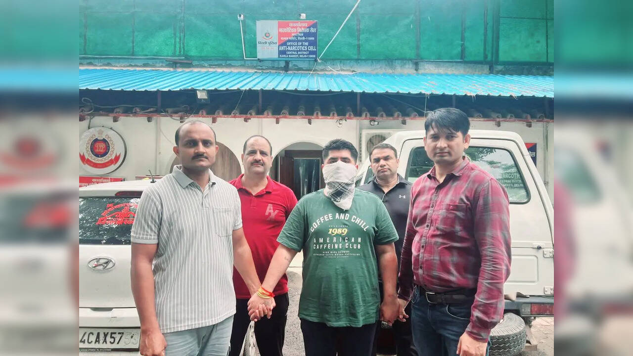 मंगेतर बना महाठग: दुल्हन के भरोसे का सौदा, 1 किलो सोना बेच खरीदी करोड़ों की संपत्तियाँ