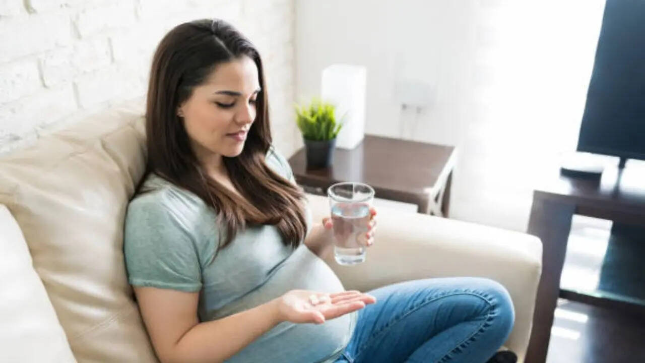 फोलिक एसिड के फायदे(Image: istock)