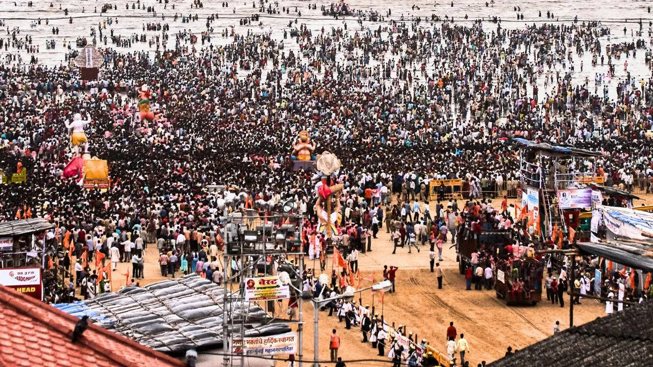 Accidents During Ganesh Visarjan (Symbolic Photo: Canva)