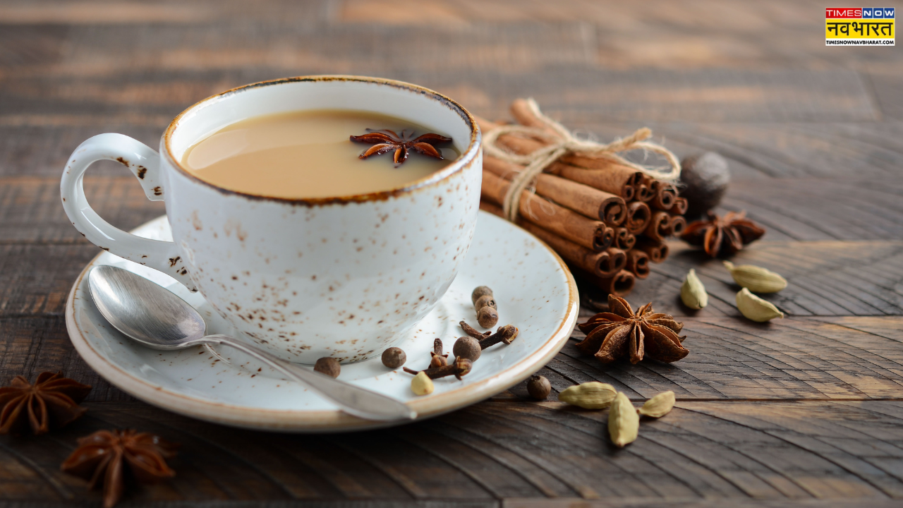 Chai Me Sabse Pehle Kya Daale