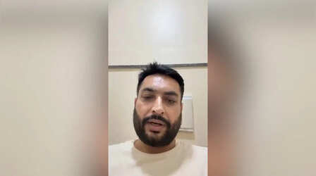 Mohali: बैंक के वॉशरूम में इमीग्रेशन कंपनी के मालिक ने की आत्महत्या, मरने से पहले बनाया वीडियो; बड़े अफसर पर लगाया आरोप