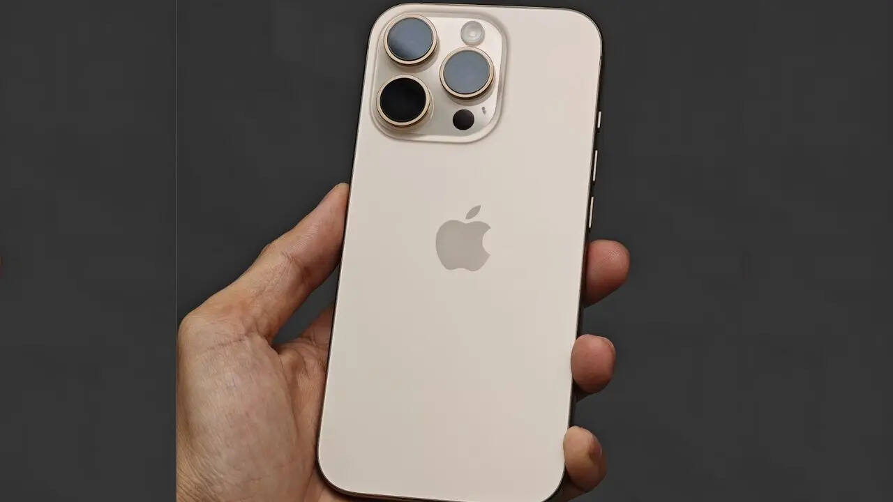 iPhone 16 Pro Max
