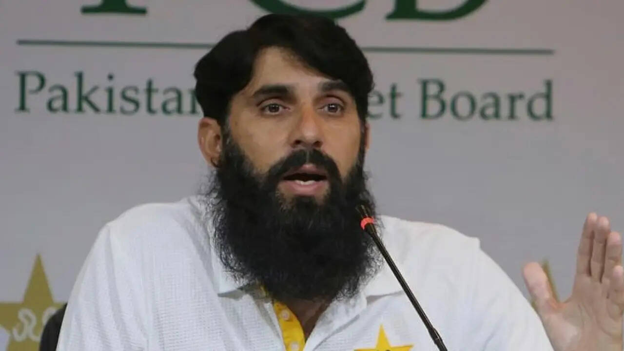 Misbah ul Haq On Absence Of Virat Kohli In IND vs PAK Asia Cup Match