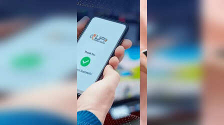 ​आज से बदल रहे UPI के नियम, जानें 7 बड़े बदलाव​