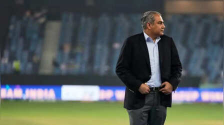 'ट्रॉफी चोर' मंत्री मोहसिन नकवी ने पाकिस्तान पहुंचकर क्रिकेट से की युद्ध की तुलना, पीएम मोदी को किया टारगेट