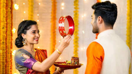 Karwa Chauth 2025 Wishes: करवाचौथ पर AI से क्रिएट करें खास मैसेज, इन Prompts को करें कॉपी-पेस्ट