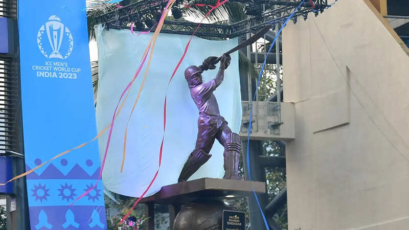 Sachin Tendulkar Statue