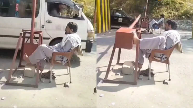 Pakistan manual Toll Plaza video