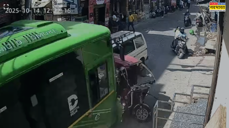 Delhi DTC Devi Bus Hits School Van