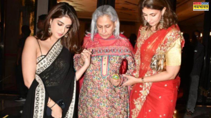 Navya Nanda, Jaya Bachchan And Shweta Bachchan (Photo Credit - Yogen Shah)