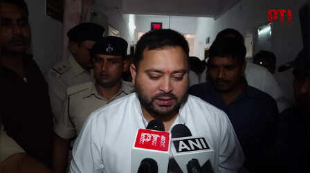 छठ में बिहारी ठगे गए, अब बदलाव तय...तेजस्वी यादव ने रेल मंत्री अश्विनी वैष्णव पर बोला तीखा हमला