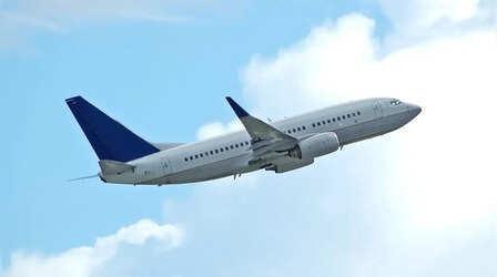 उड़ानों में पावर बैंक के इस्तेमाल पर बैन लगा सकता है DGCA, जानिए क्यों?