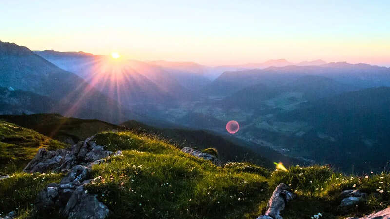 Land of Rising Sun (Photo: Canva)