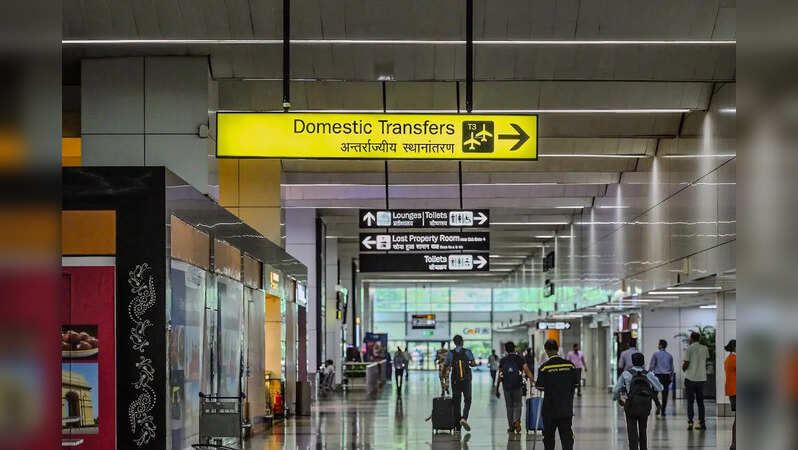 इंदिरा गांधी अंतर्राष्ट्रीय हवाई अड्डा