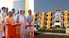 सीएम योगी ने लखनऊ में माफिया से मुक्त कराई गई जमीन पर निम्न आय वर्ग के 72 परिवारों को दिए फ्लैट