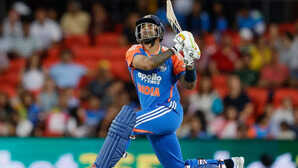 Suryakumar Yadav: सूर्यकुमार यादव ने ODI खेलने के लिए इस विदेशी खिलाड़ी से लगाई मदद की गुहार