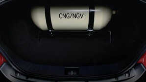 फैक्ट्री-फिटेड या आफ्टरमार्केट CNG किट में क्या होता है अंतर? गाड़ी खरीदने से पहले जान लें ये जरूरी बात