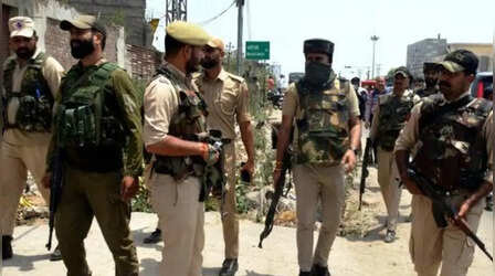 जम्मू में आतंकी नेटवर्क पर बड़ी कार्रवाई; पुलिस ने रामबन-कठुआ-राजौरी में चलाया मेगा सर्च ऑपरेशन