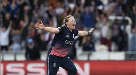 WPL 2026: आरसीबी ने किया बड़ा बदलाव, वर्ल्ड कप चैंपियन को बनाया असिसटेंट कोच