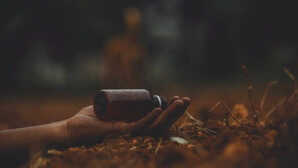 SIR का नहीं मिला फॉर्म तो नाबालिग बेटी संग महिला ने खाया जहर; हुगली में गर्मायी सियासत; जांच में जुटी पुलिस