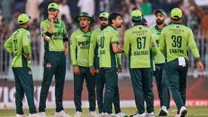 Pakistan Squad Announced श्रीलंका के खिलाफ वनडे और टी20 सीरीज के लिए पाकिस्तानी टीम का ऐलान टीम बाहर हुआ युवा बल्लेबाज