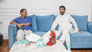 AAP को झटका: पूर्व विधायक शोएब इकबाल ने पार्टी छोड़ी, बेटे के MLA रहते भी नाराजगी का फूटा लावा