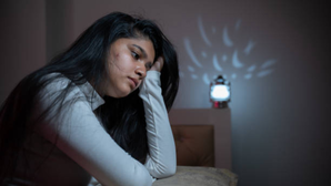 बिना नींद कितने दिन जिंदा रह सकता है इंसान, नींद न आने की दिक्कत को मत समझिए मामूली, रिसर्च ने बताया खतरनाक