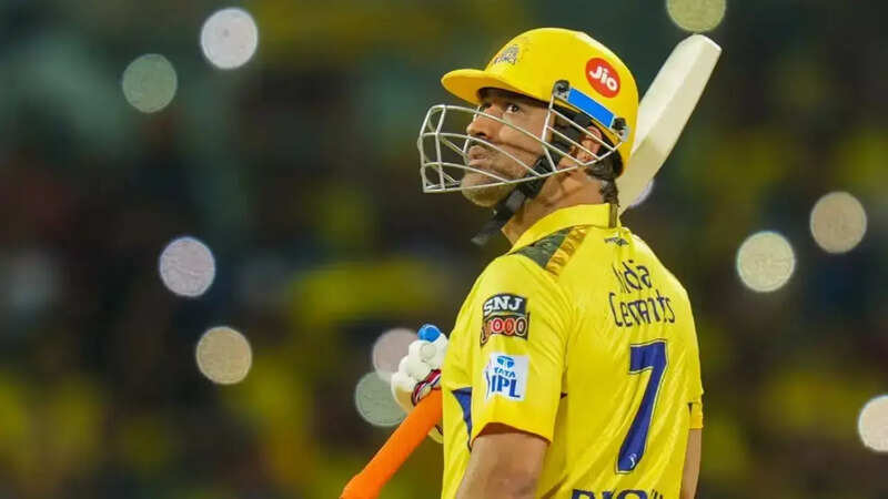 MS Dhoni Might Leave IPL 2026 In Between If Sanju Samson Joins CSK Says Mohammad Kaif