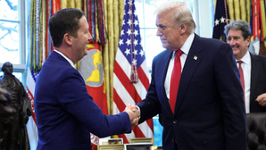 भारत में नवनियुक्त अमेरिकी राजदूत सर्जियो गोर ने ली शपथ, ट्रंप ने भारत-अमेरिका संबंधों को मजबूत करने का दिया संदेश