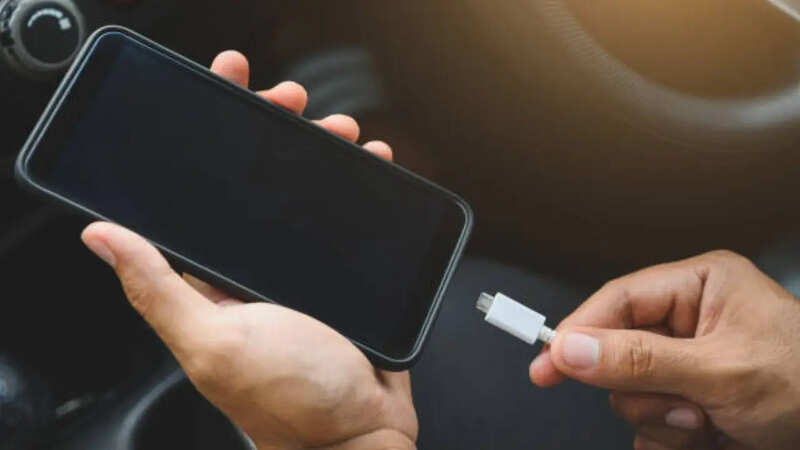 Smartphone Charging (1)