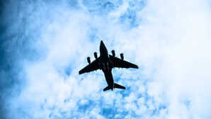 Chennai: भारतीय वायुसेना का पीसी-7 एमके2 विमान दुर्घटनाग्रस्त; पायलट सुरक्षित