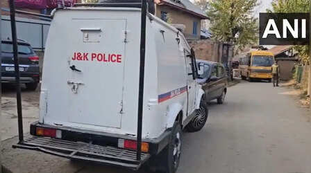 Kashmir CIK Raid: श्रीनगर, बडगाम और कुलगाम में कई ठिकानों पर काउंटर-इंटेलिजेंस कश्मीर की रेड