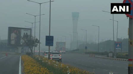Delhi-NCR Pollution: दिल्ली-एनसीआर बना गैस चैंबर! ग्रेटर नोएडा में सबसे प्रदूषित हवा, इन इलाकों में AQI 400 पार