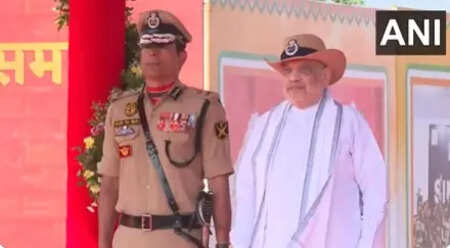ऑपरेशन सिंदूर में PAK को दिया मुहंतोड़ जवाब, रेजिंग डे समारोह में गृह मंत्री शाह ने BSF के शौर्य को किया सलाम