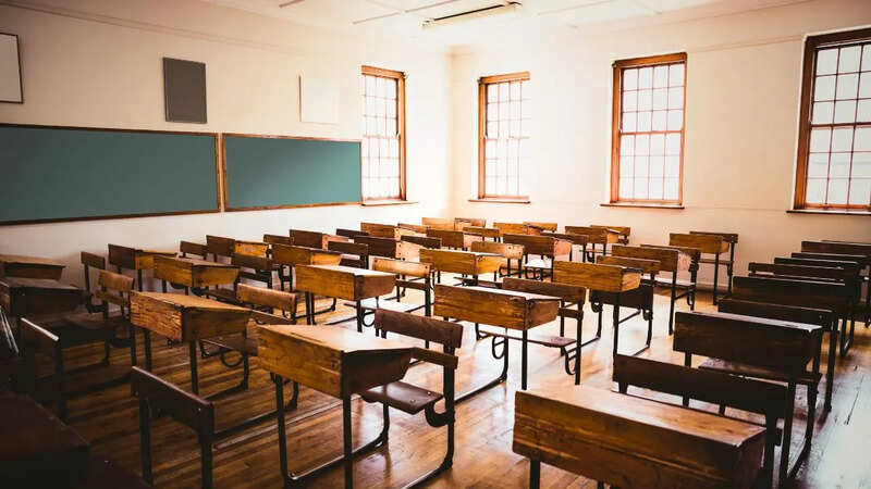 Student Death in Prayagraj Sparks Serious Allegations Against School Authorities (Symbolic Photo: Canva)