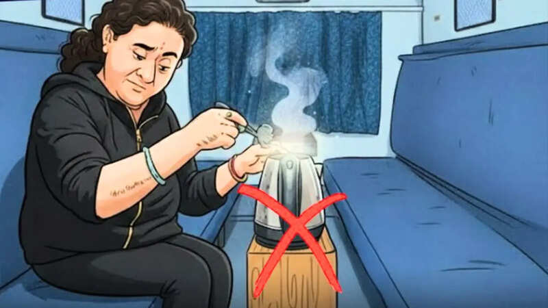 Central Railway Issues Warning After Viral Maggi Video (Photo: Twitter-@Central_Railway)