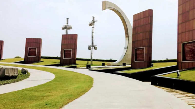 Guru teg bahadur memorial (1)