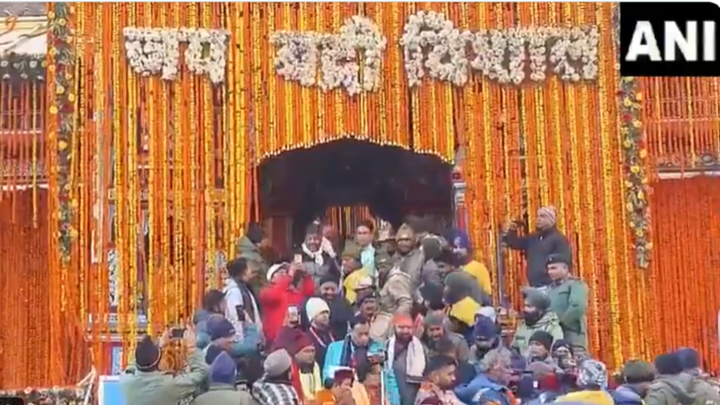 Badrinath Dham Door Closed