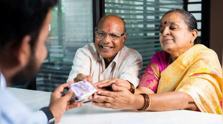 EPFO Pension Update: क्या EPS पेंशन ₹1,000 से बढ़कर ₹7,500 होगी? सरकार ने संसद में दिया ये जवाब
