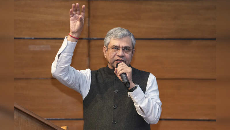 केंद्रीय सूचना और प्रसारण मंत्री अश्विनी वैष्णव