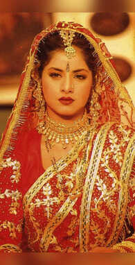 दिल को आराम चाहिए तो देख लें दिव्या भारती की ये 7 फोटोज पक्का नहीं हटेंगी नजरें