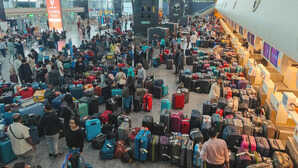 Indigo Crisis: देशभर में 'हवाई लॉकडाउन'; भारत के सबसे व्यस्त रूट्स पर कितना बढ़ा किराया? जानें कैसे मुश्किल होते गए हालात