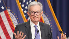 Fed Rate Cut: फेड ने फिर घटाई 0.25% ब्याज दर, 3 साल में सबसे निचले स्तर पर फेडरल फंड्स रेट