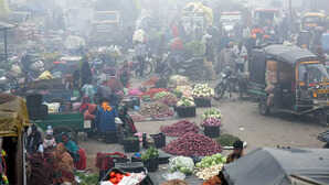 Retail Inflation: खुदरा महंगाई दर में इजाफा, सब्जियां, अंडे, मांस-मछली, मसाले हुए महंगे