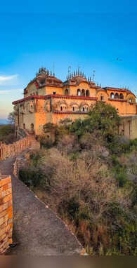 राजस्थान में छिपा 700 साल पुराना अनूठा किला 99 लोग हैं अनजान