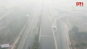 Delhi Pollution: फिर गैस चैंबर बनी दिल्ली, कई इलाकों में 400 पार AQI; स्मॉग ने घटाई विजिबिलिटी