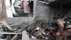 ट्रंप के दावे के बावजदू थाईलैंड-कंबोडिया में नहीं थमा संघर्ष, एक-दूसरे को निशाना बना रहे दोनों देश