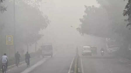 Noida News: कोहरे के चलते ट्रैफिक गाइडलाइंस जारी, एक्सप्रेसवे पर वाहनों के लिए नई स्पीड लिमिट लागू
