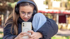 ऑस्ट्रेलियाई बच्चों ने निकाला सोशल मीडिया बैन का तोड़, इंस्टाग्राम-FB नहीं चला पा रहे तो डाउनलोड किया ये ऐप