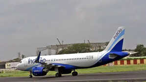 IndiGo ने लगातार दूसरे दिन कीं 2000 से ज्यादा फ्लाइट्स ऑपरेट, क्या खत्म हुआ संकट?